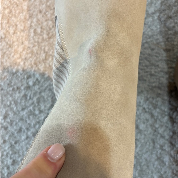 BLONDO HILLARY ANKLE BOOTS - Picture 16 of 16